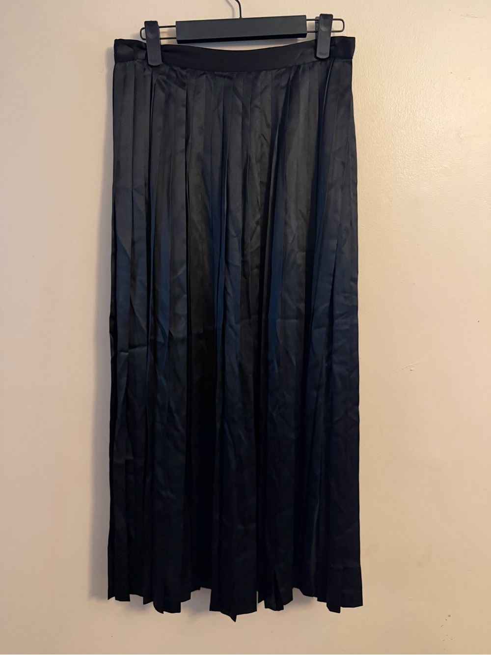 Vintage Black Pleated Silk Maxi Skirt - Elegant Everyday